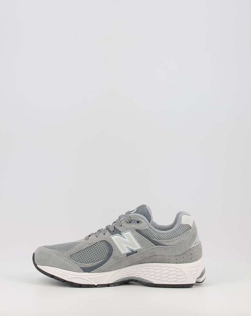 Sneaker NEW BALANCE M2002RST grau