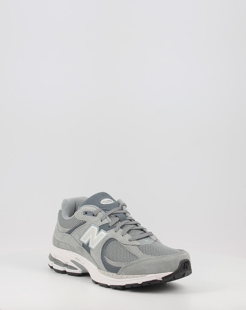 Sneaker NEW BALANCE M2002RST MEN grau